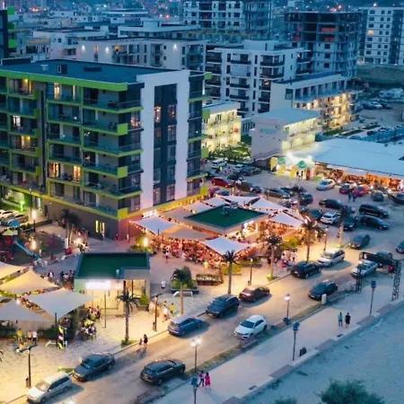 Azur Queen Studio - Pool & Spa Beach Apartment